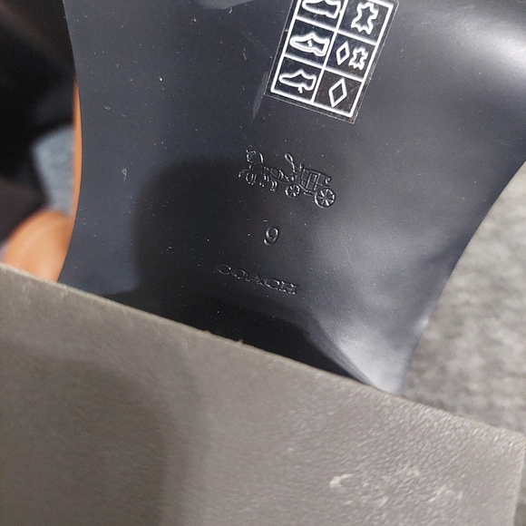 Women's Kenna Chain Pull-On Block-Heel Dress Booties - Picture 9 of 9